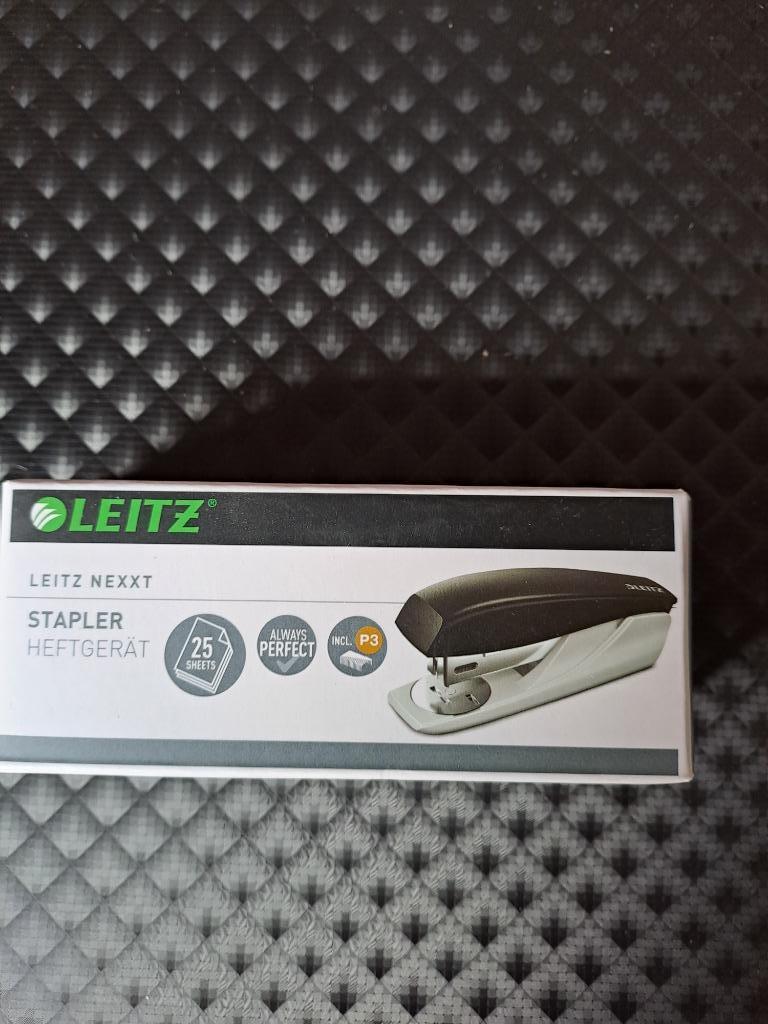 Leitz Nietmachine 5501-00-95, Diversen, Ophalen of Verzenden, Nieuw
