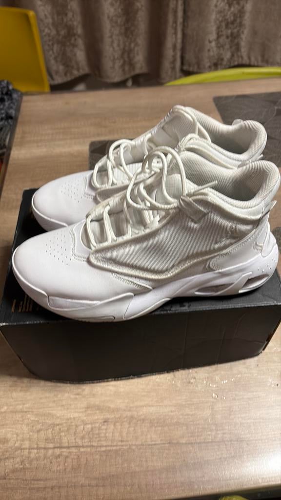 Basket Nike Jordan, Enlèvement, Comme neuf