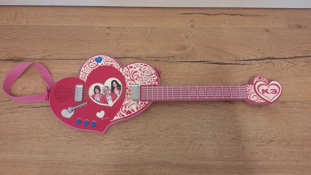 Speelgoed gitaar/piano K3, Ophalen