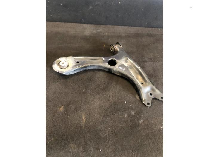 Draagarm rechts-voor van een Volkswagen UP, Ophalen of Verzenden, 3 maanden garantie, Gebruikt, Volkswagen