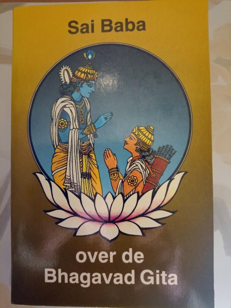 sai baba over de bhagavad gita, Ophalen of Verzenden, Zo goed als nieuw