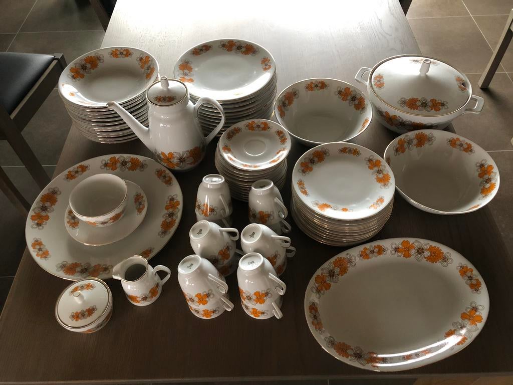 Koffie en eetservies 12 personen, Antiek en Kunst, Ophalen