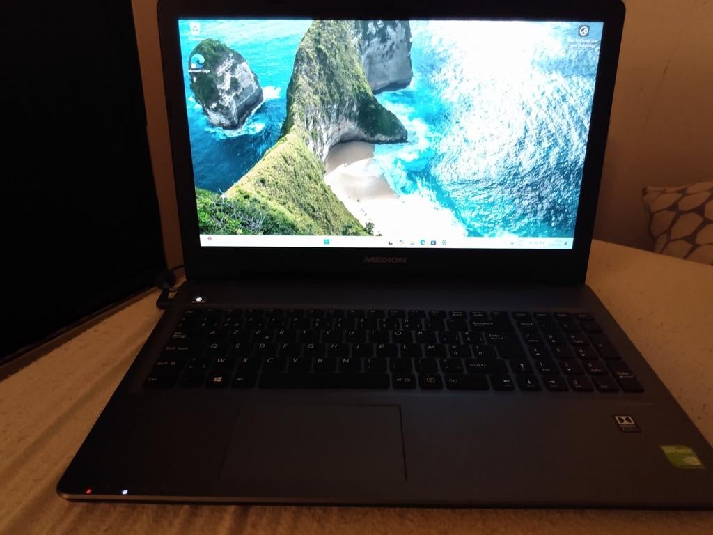 Medion Akoya P6660, Met videokaart, 8 GB, Ophalen of Verzenden, Zo goed als nieuw