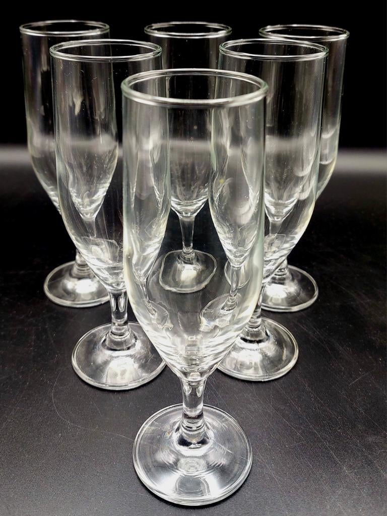 6 champagneglazen, Ophalen