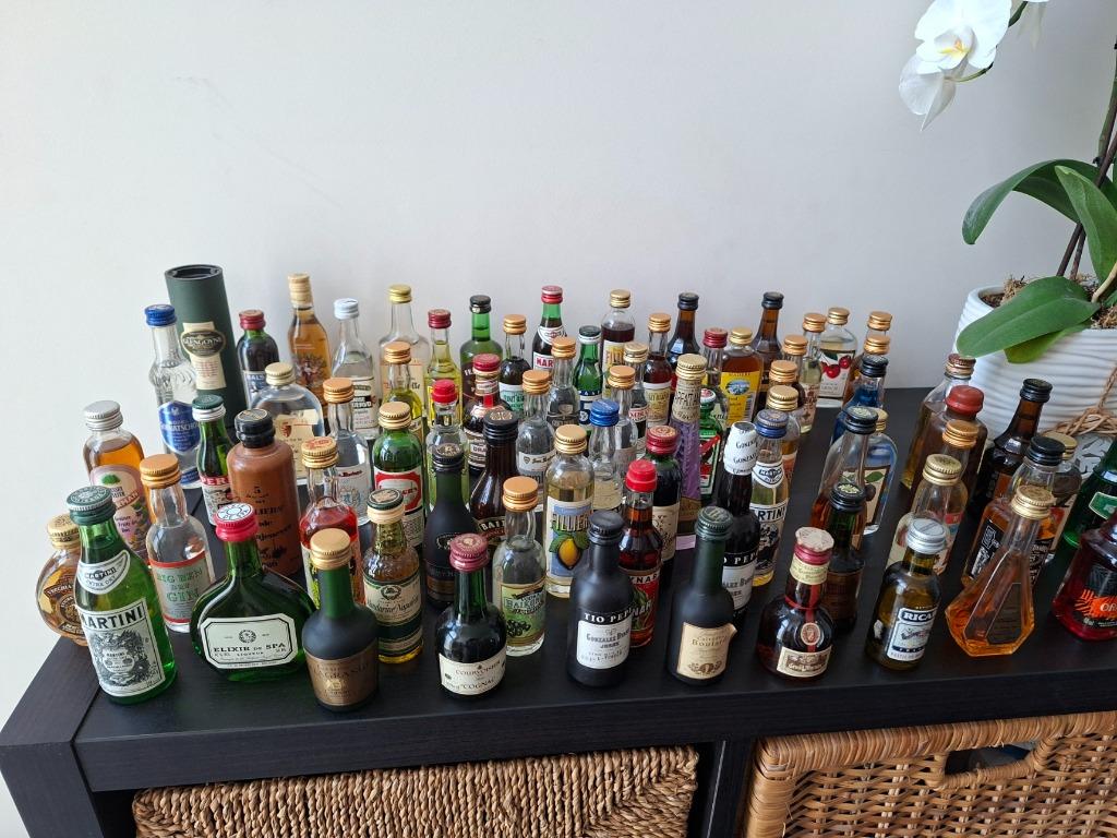 Lot 75 mini bouteilles alcool mignonettes, Enlèvement