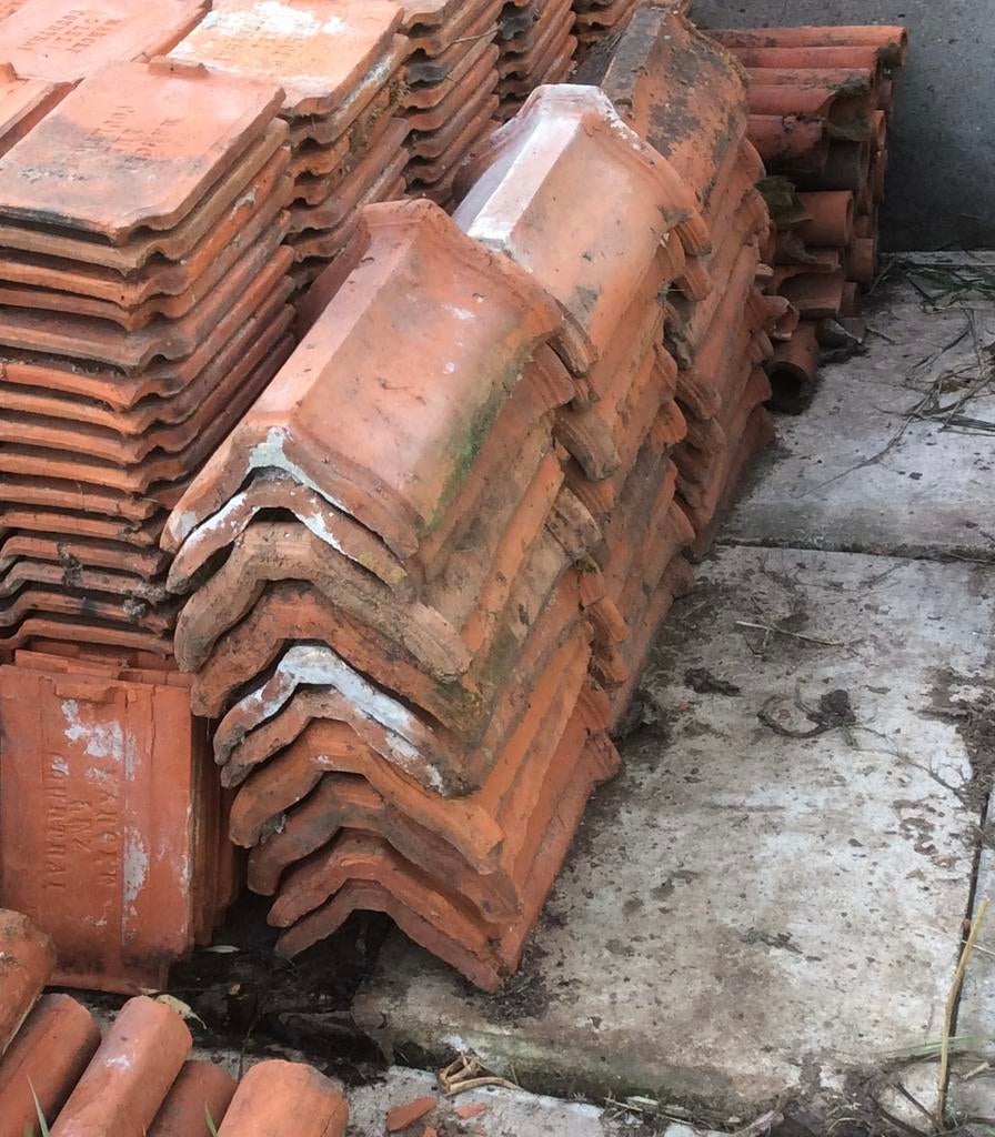 Oude dakpannen, Doe-het-zelf en Bouw, Dakpannen en Dakbedekking, Ophalen, Dakpannen