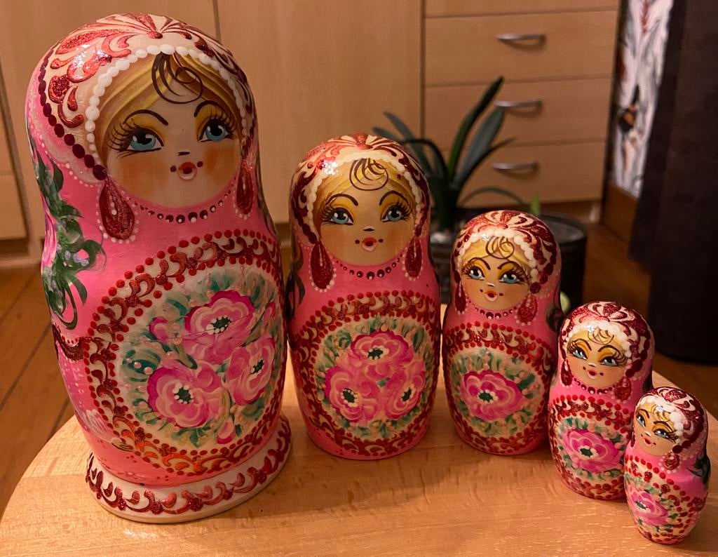 Grande Matriochka 18 cmPoupées russes 5 pcs Fait main., Collections, Poupées, Poupée, Enlèvement ou Envoi
