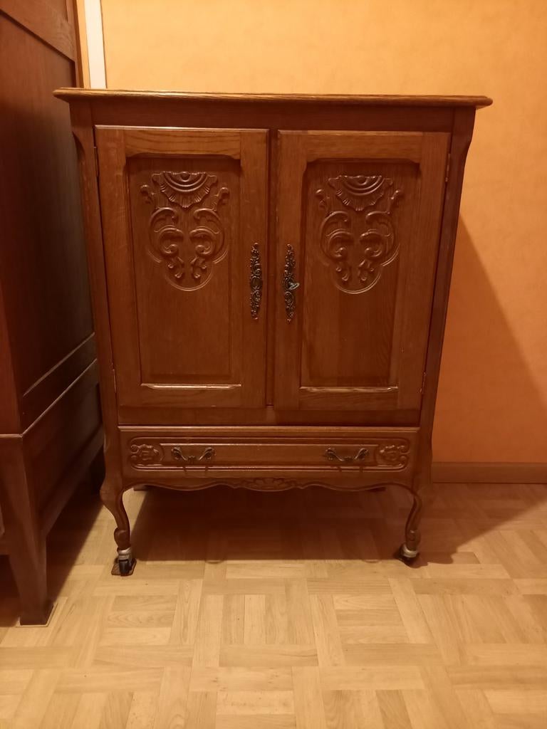 Oude tv kast, Ophalen
