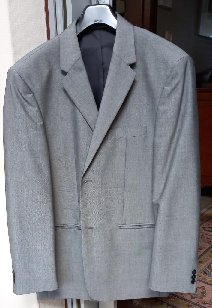 lichtgrijze kostuumjas heren maat 52 /54Te klein NIEUW, Kleding | Heren, Jassen | Zomer, Andere, Maat 48/50 (M), Nieuw, Ophalen of Verzenden