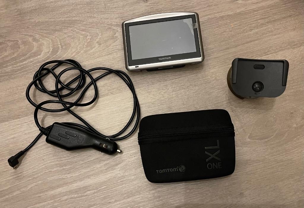GPS TomTom, Autos : Divers, Navigation de voiture, Enlèvement, Comme neuf
