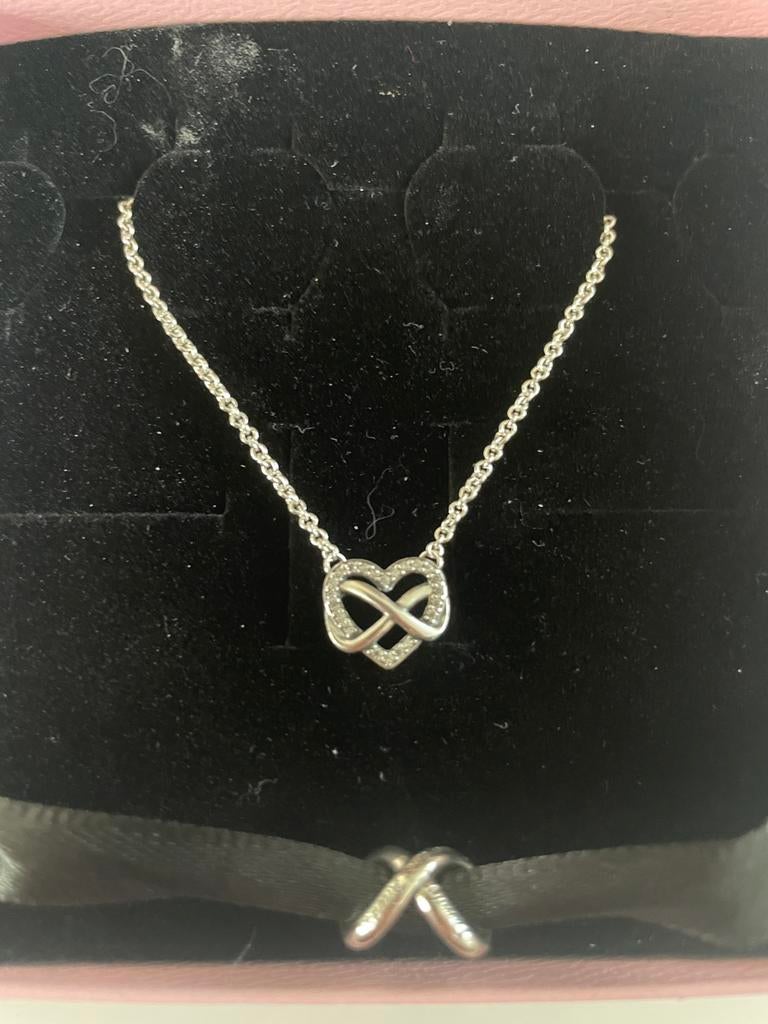 Pandora infinity halsketting en bedel., Handtassen en Accessoires, Kettingen, Nieuw, Zilver, Zilver, Verstelbaar, Ophalen of Verzenden