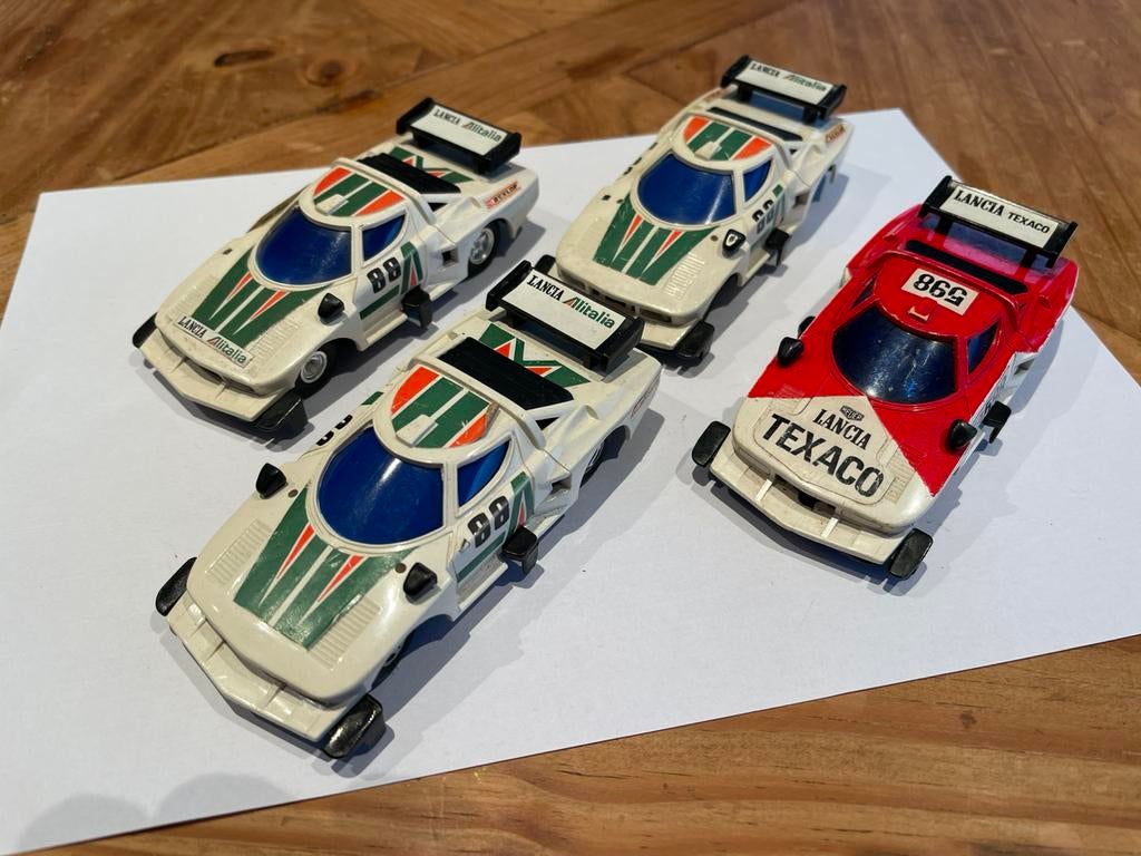 4 x lancia stratos rally grand prix slot car, Hobby en Vrije tijd, Modelauto's | 1:43, Ophalen of Verzenden