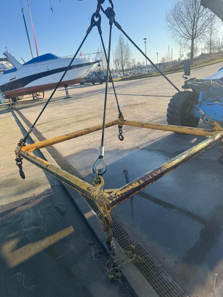 2x hijsjuk, hijs kruis, evenaar, hijsframe, Bricolage & Construction, Treuils et Palans, Enlèvement, Utilisé