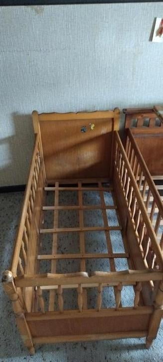 Ancien lit d'enfant en bois 140cm, Une personne, Enlèvement, Utilisé, Bois