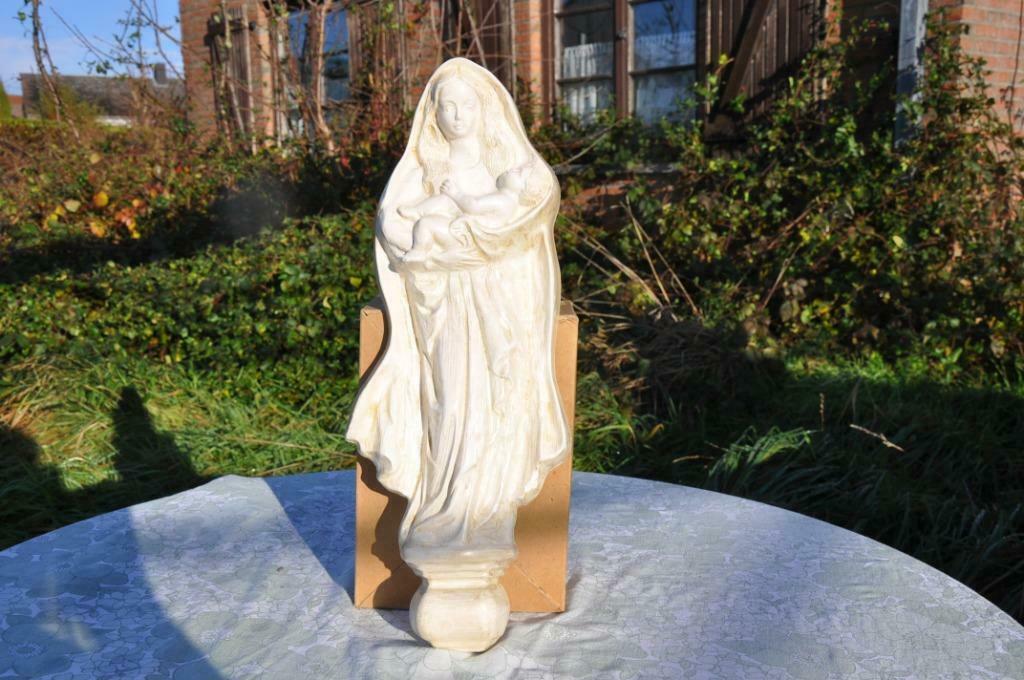 §  vierge a l'enfant murale en platre, Enlèvement ou Envoi