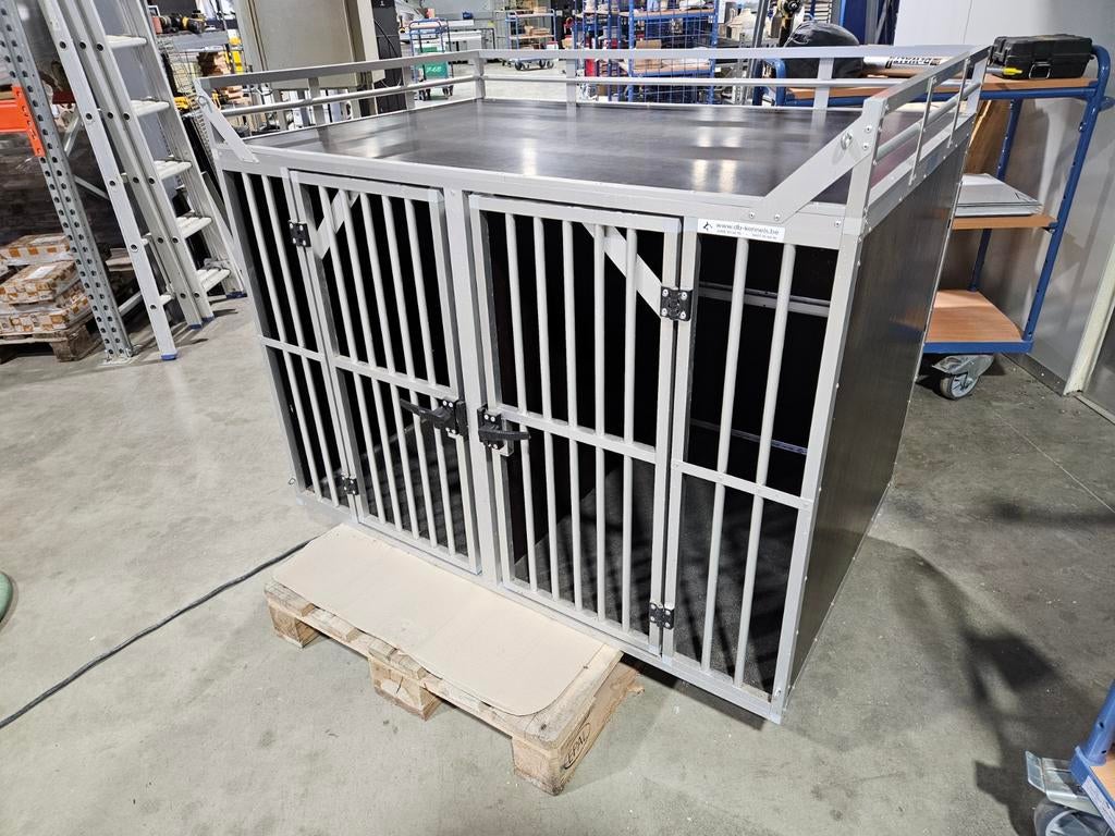 Honden bench., Dieren en Toebehoren, Ophalen