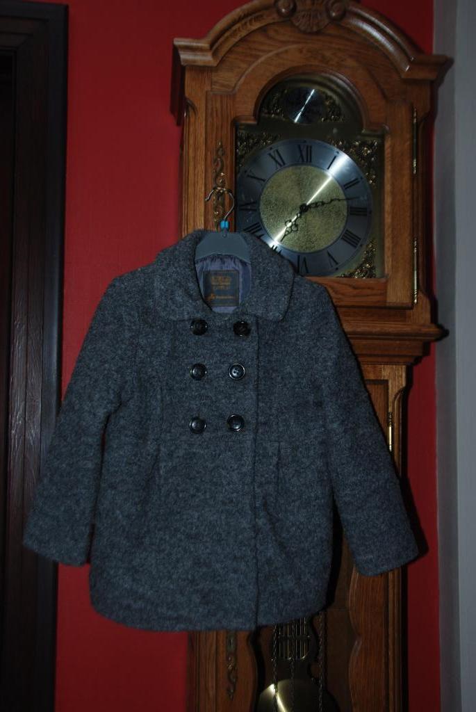 Grijze winterjas "C&A" T122cm of 6/7A Zeer goede staat!, Kinderen en Baby's, Gebruikt, Meisje, Palomino de C&A, Ophalen of Verzenden