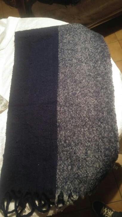 Écharpe 2m x 50cm noir gris 30 laine / 70 viscose, Enlèvement ou Envoi, Porté, Écharpe