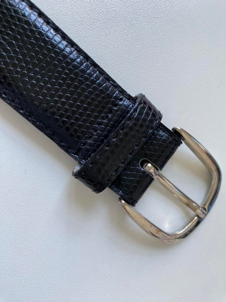 Zwarte lederen riem, Kleding | Heren, Riemen en Ceintuurs, Andere, 95 tot 105 cm, Ophalen of Verzenden, Zo goed als nieuw