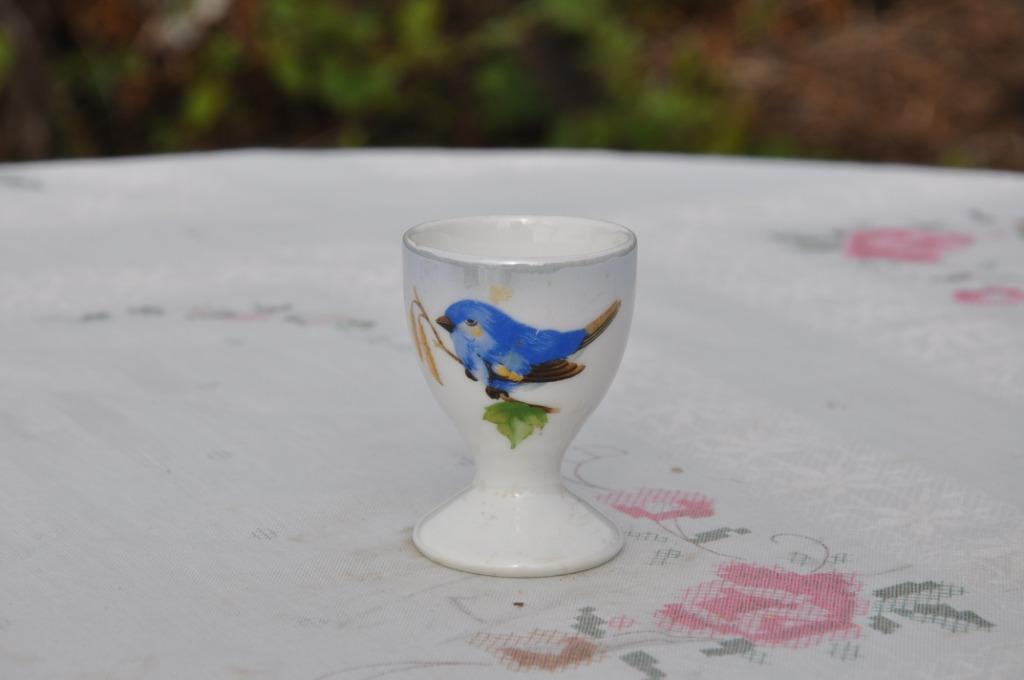 §  coquetier porcelaine decor oiseau, Enlèvement ou Envoi