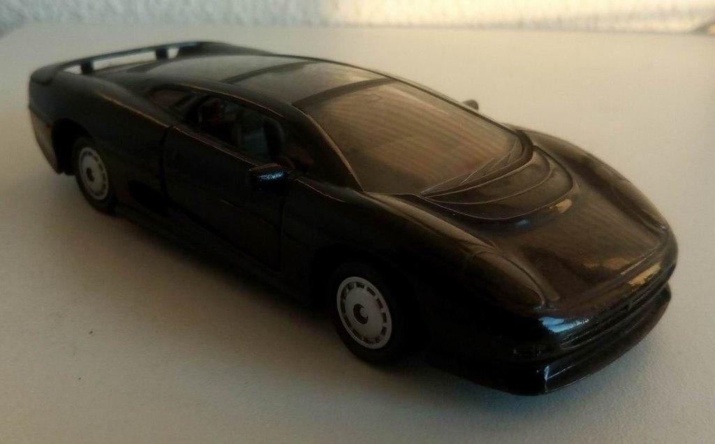 Jaguar XJ220 (Maisto-Shell) / modelauto, Ophalen