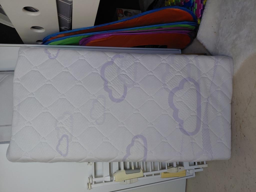 Matras 60x120cm Traumeland, Ophalen, Zo goed als nieuw, Matras