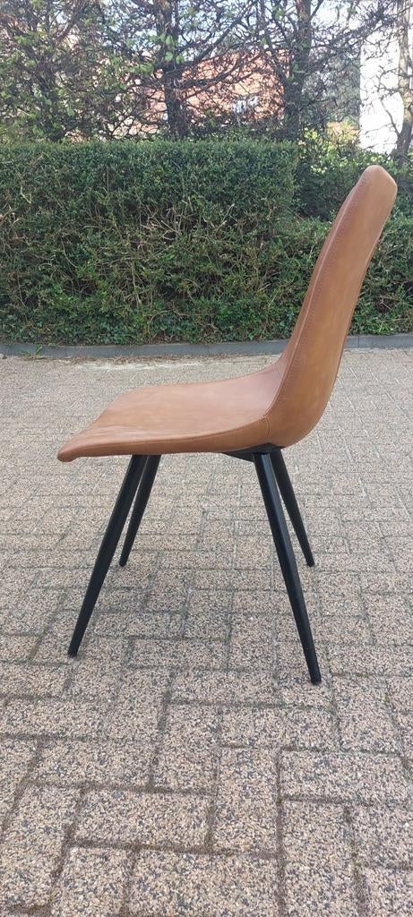 4 stoelen, Ophalen