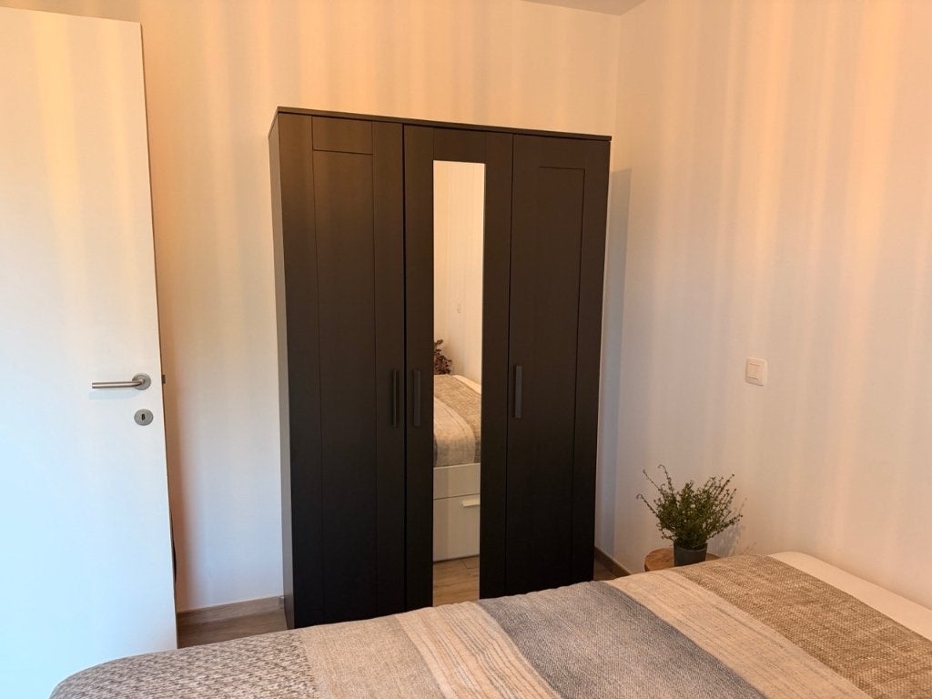 IKEA BRIMNES kledingkast met 3 deuren en spiegel - zwart, Ophalen, Met deur(en), 100 tot 150 cm, 150 tot 200 cm