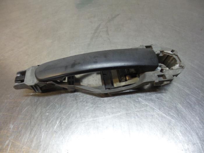 Poignée portière 2portes gauche d'un Volkswagen Polo (Polo, Volkswagen, -, Utilisé, -