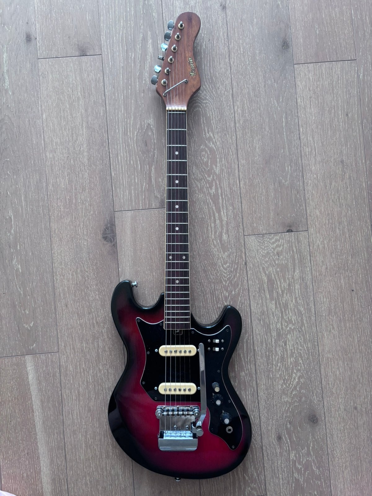 Guitare vintage Teisco Gracia 1960-1970, Musique & Instruments, Instruments à corde | Guitares | Électriques, Enlèvement, Comme neuf
