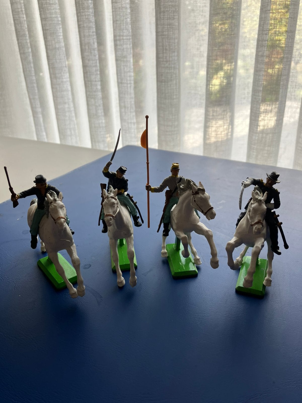Soldats, Enlèvement, Comme neuf