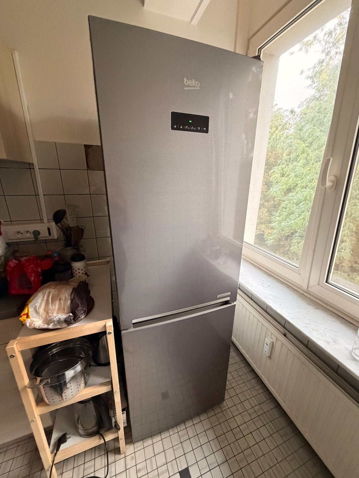BEKO Koelkast en diepvries, Elektronische apparatuur, Koelkasten en IJskasten, Ophalen, Zo goed als nieuw