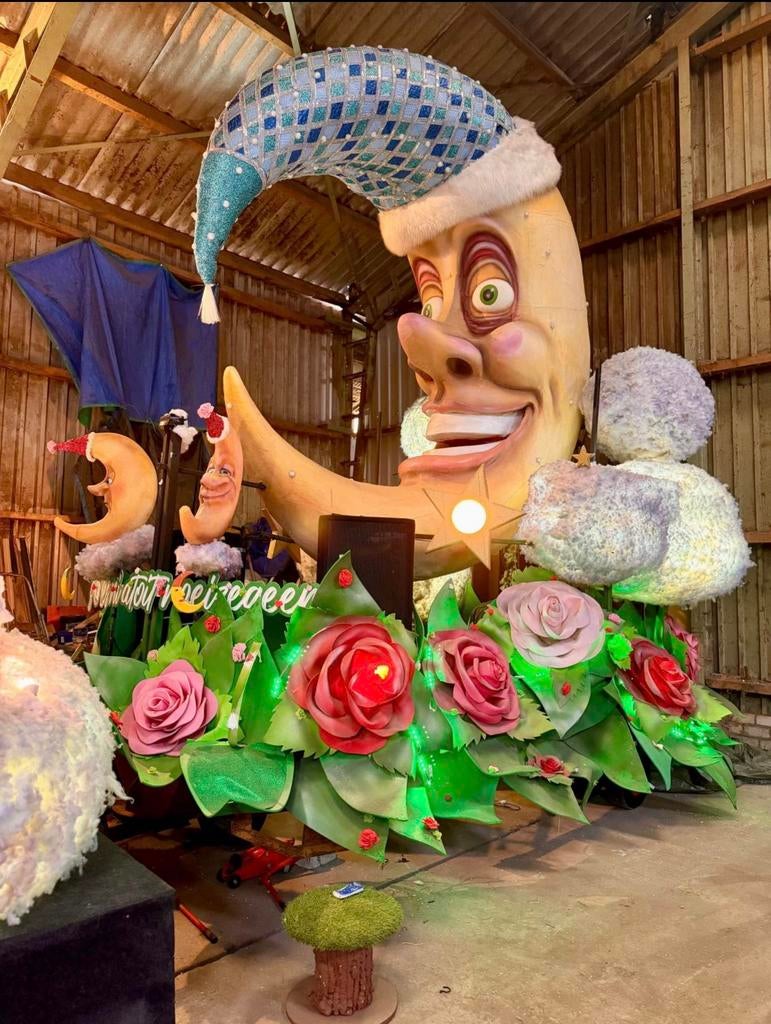 Carnavalswagen, Ophalen