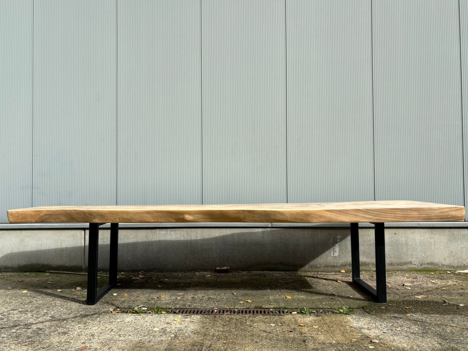 table en bois avec structure en métal, 100 à 150 cm, 200 cm ou plus, Enlèvement ou Envoi, Autres essences de bois