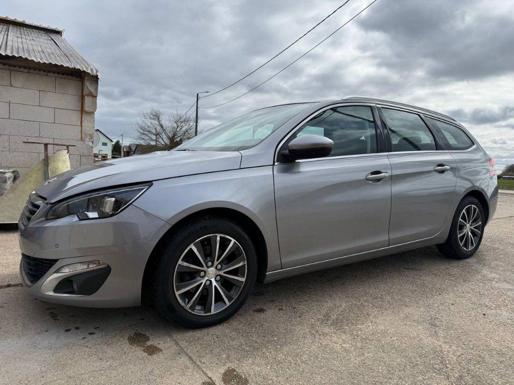 Peugeot, Auto's, Peugeot, Voorwielaandrijving, Euro 6, 1199 cc, Parkeersensor