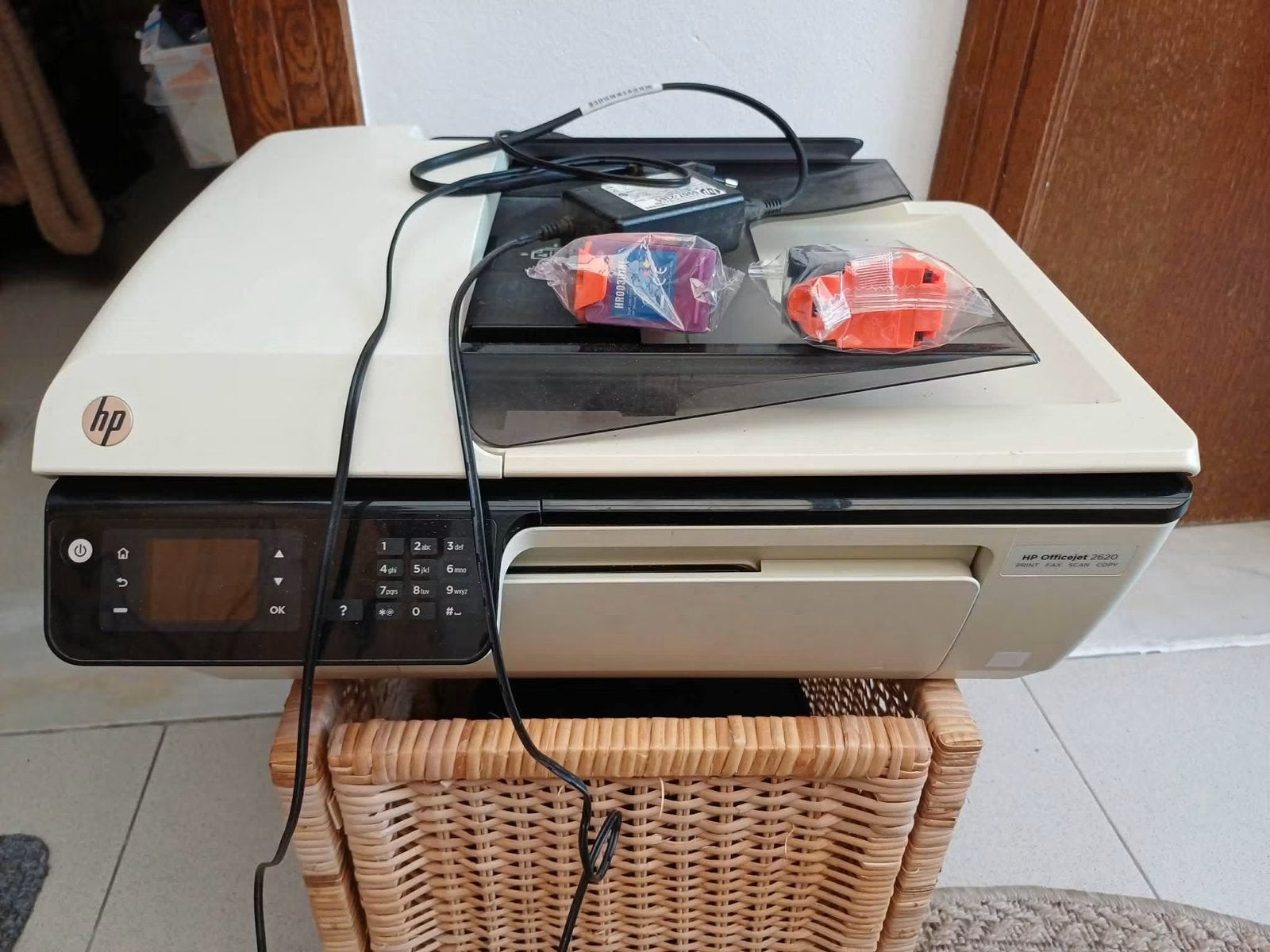 Hp Deskjet 2620 + 2 niet originele cartridges, Computers en Software, Printers, Ophalen, Gebruikt, Printer, Inkjetprinter