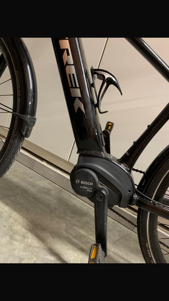 Fiets Trek zwarte medium, Fietsen en Brommers, Ophalen, Zo goed als nieuw