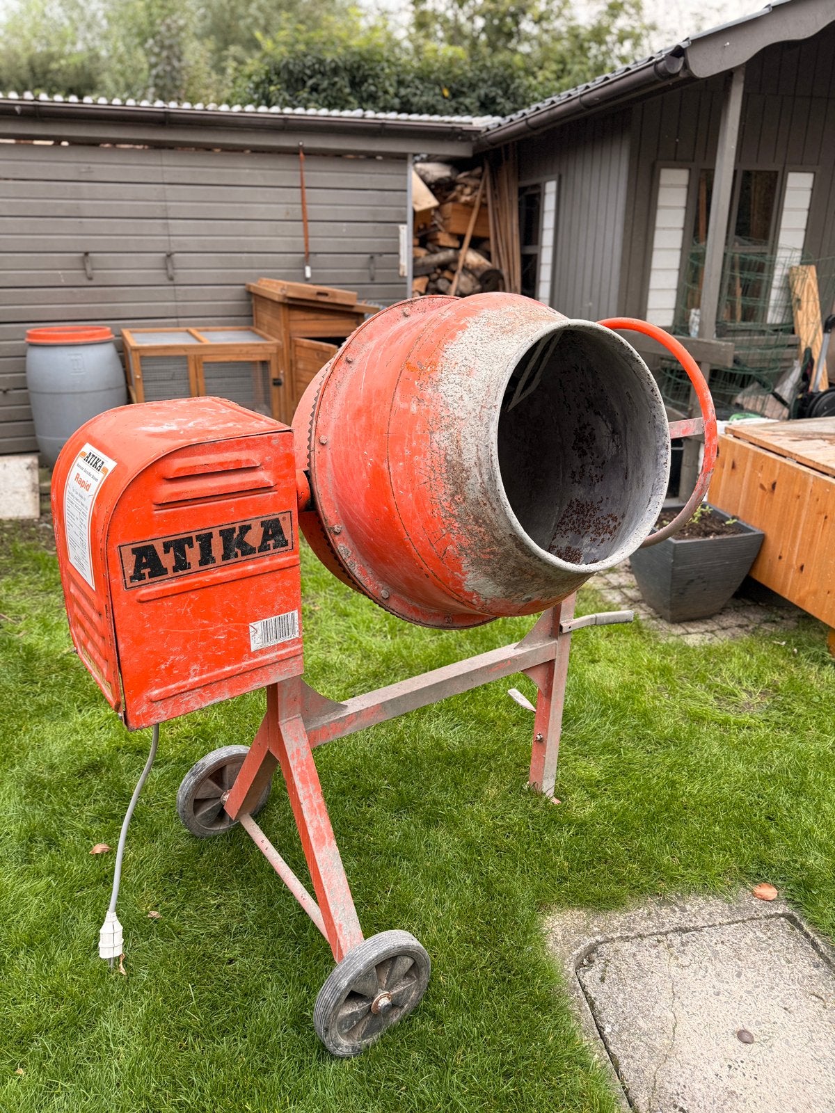 Betonmolen Atika, Doe-het-zelf en Bouw, Ophalen, Gebruikt