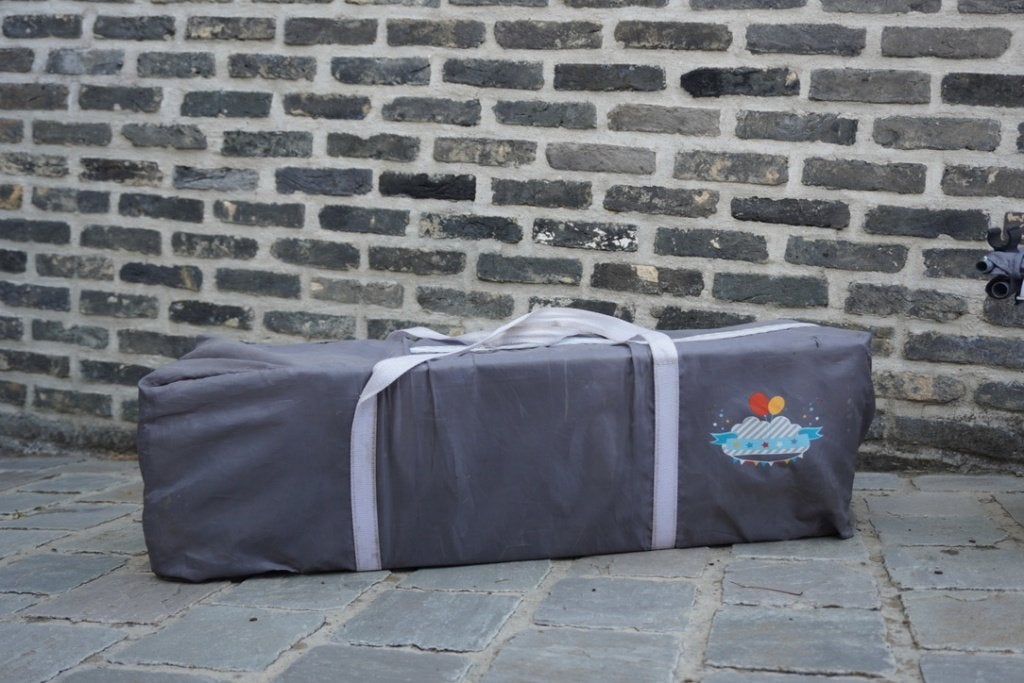 reisbed met bijhorende matras en lakentjes, Kinderen en Baby's, Ophalen, Zo goed als nieuw, Minder dan 140 cm, Matras