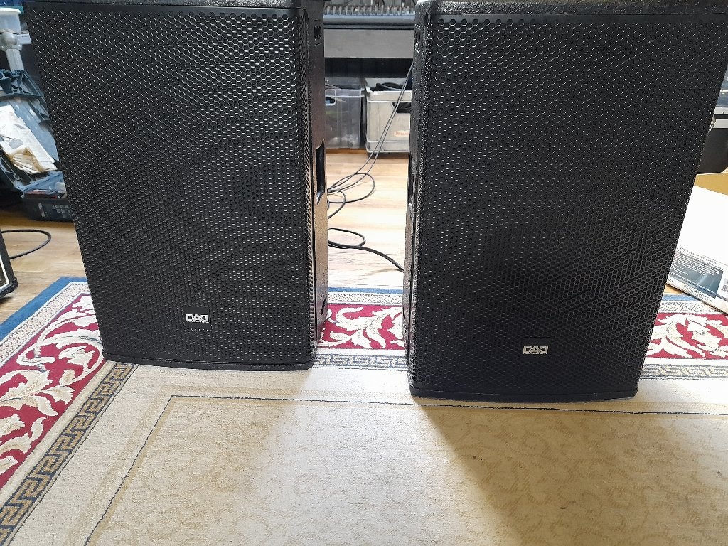 DAD Touring 12'' + QSC PLX 3102, Audio, Tv en Foto, Professionele apparaten, Ophalen, Zo goed als nieuw, Audio