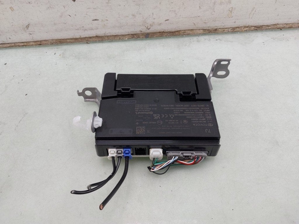 ORDINATEUR TELEPHONE Toyota Yaris Cross (PB1 / PJ1), Toyota, Utilisé, Continental AG, Continental-Plaza 1
30175  Hannover, DE