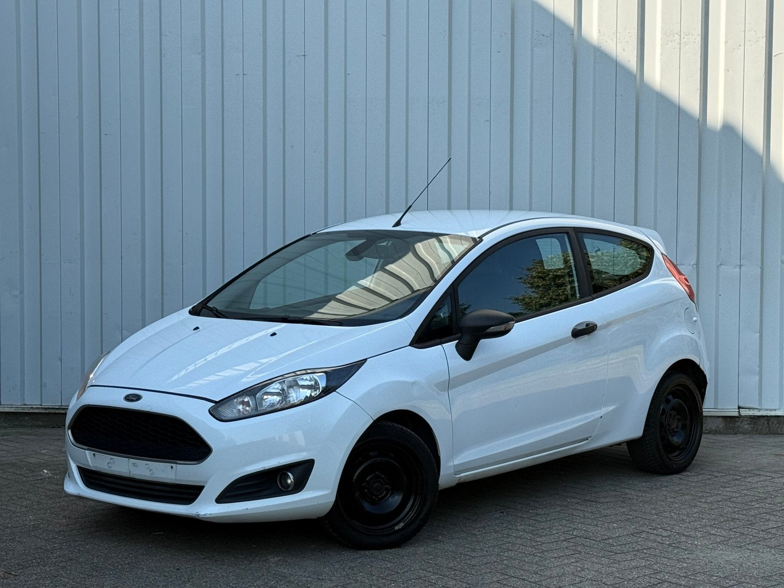 - Ford Fiesta - 1.5 Diesel - Cargo léger - Euro6B - 11/2016, Autos, Achat, Euro 6, Entreprise, 2 places