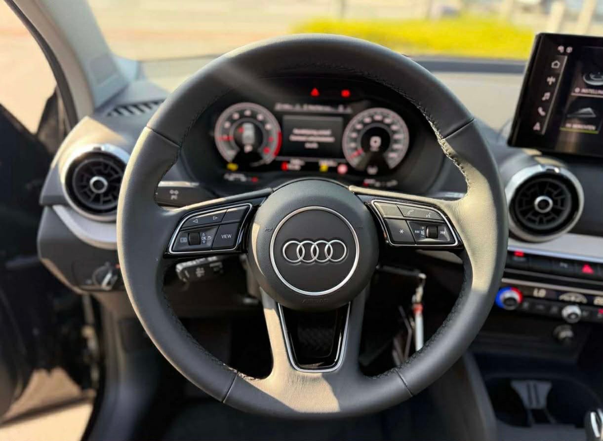 Audi Q2 S Line | 8500 KM, Autos, Audi, Particulier, Q2, 4x4, ABS, Caméra de recul, Phares directionnels, Régulateur de distance