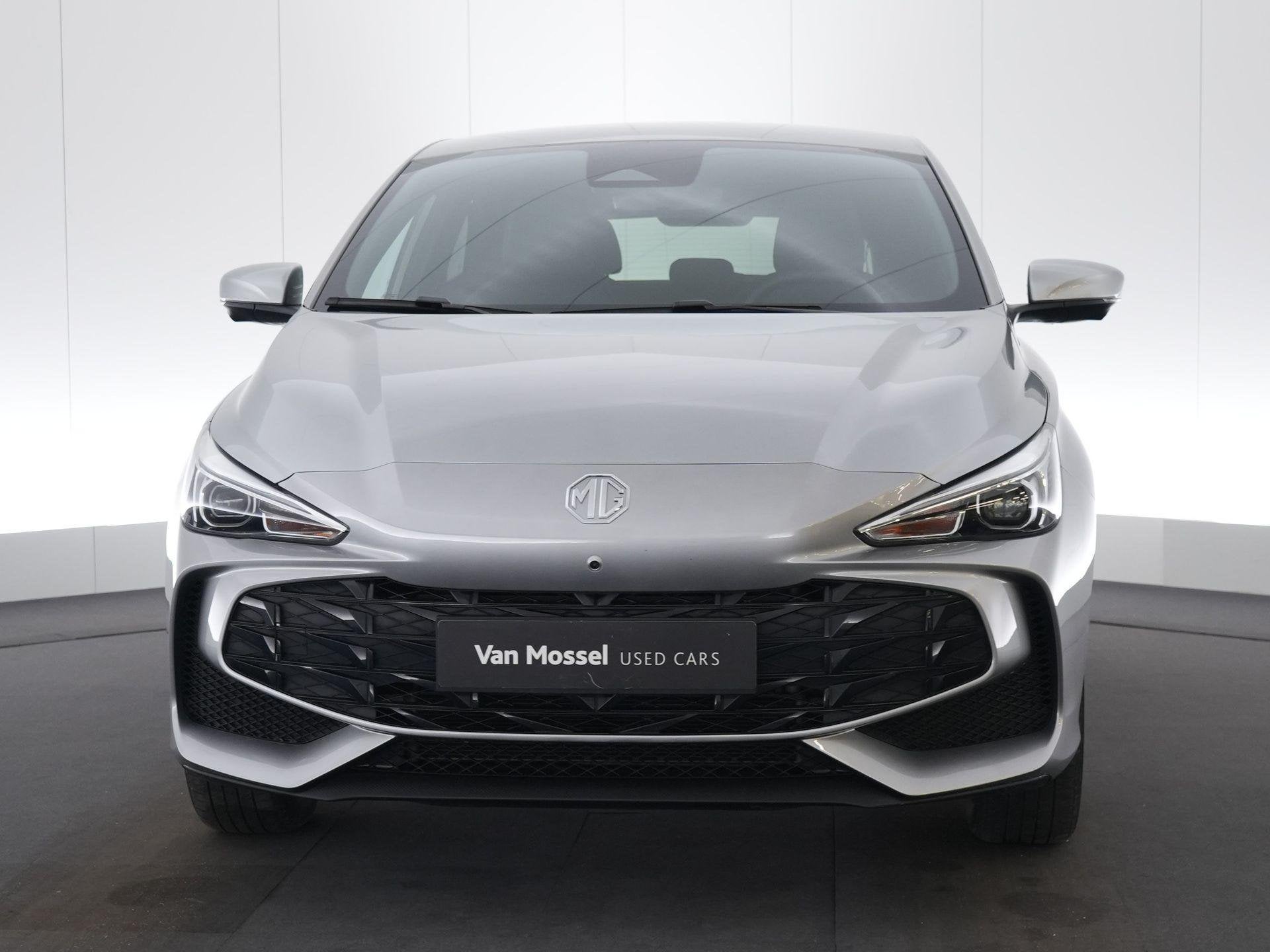 MG MG3 Hybrid+ Luxury (automatique), Autos, MG, Argent ou Gris, Achat, 143 kW, Entreprise