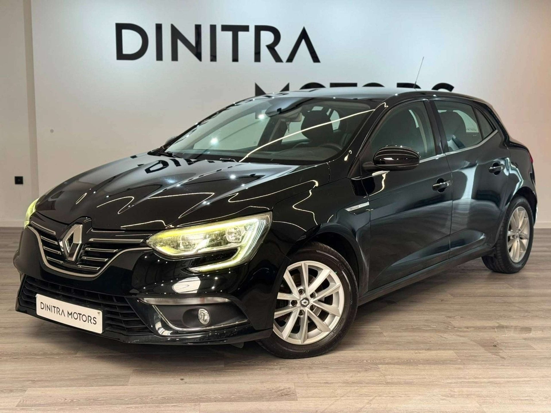Renault Megane 1.2 TCe - Navi/Cruise/*TOPSTAAT!, Autos, 1197 cm³, Achat, Euro 6, Entreprise