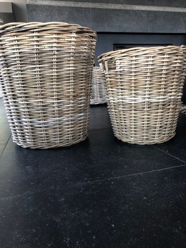 2 grote rieten manden met greep, 50x50, 40x40, Huis en Inrichting, Ophalen, Nieuw, Riet, Mand