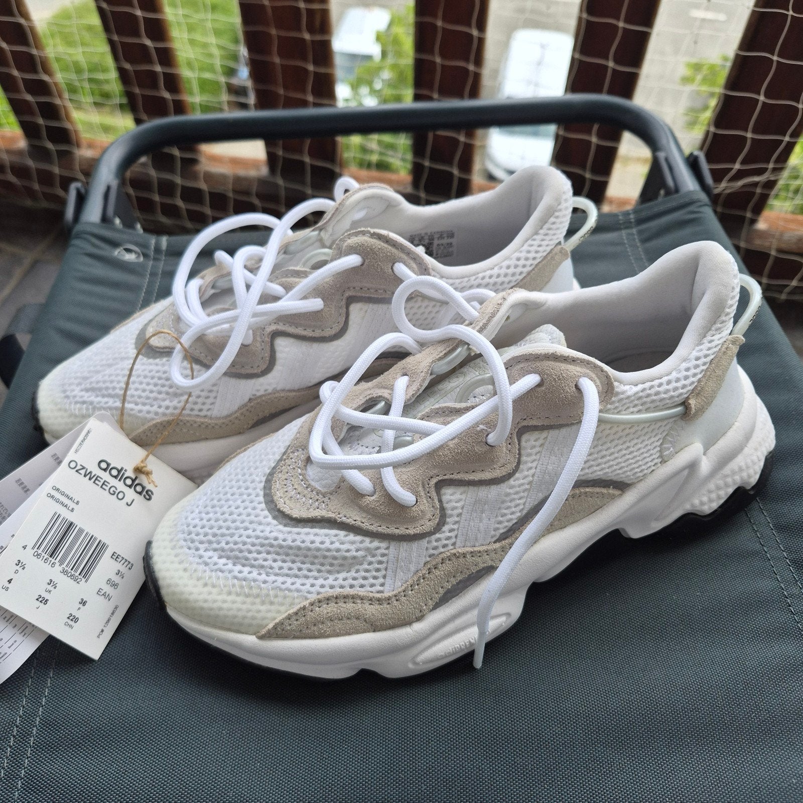 Adidas Original sneaker laag 36, Sport en Fitness, Volleybal, Ophalen, Nieuw, Schoenen