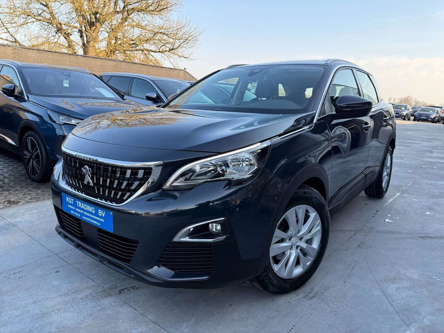 Peugeot 3008 1.2i 130PK OPENDAK NAVIGATIE CARPLAY CAMERA DAB, Stof, Gebruikt, 1199 cc, 5 deurs