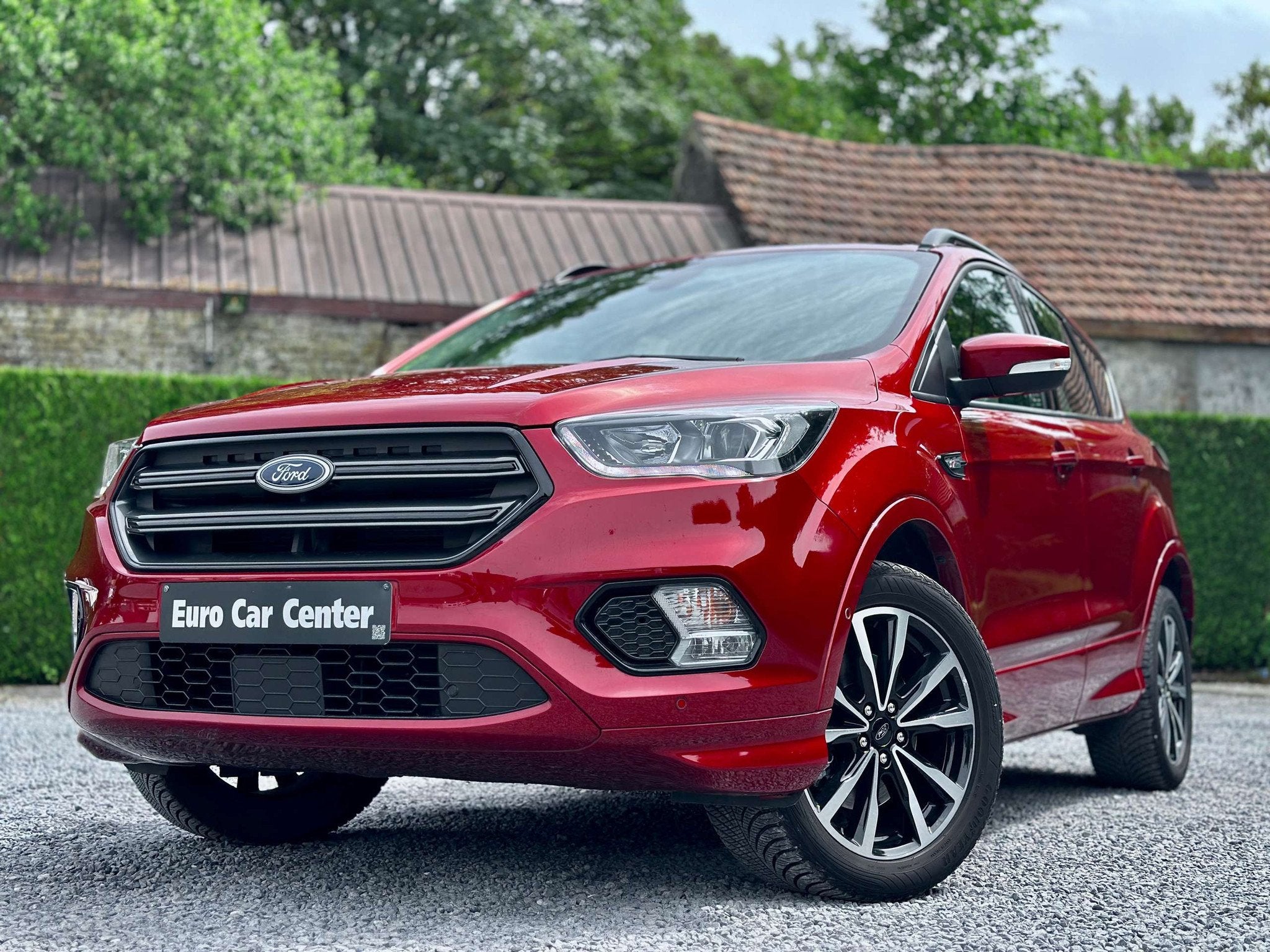 Ford Kuga 15 EcoBoost ST-Line AWD / ALCANTARA / AUT. PARKERE, Auto's, Ford, Automaat, 4 cilinders, Alcantara, Bedrijf