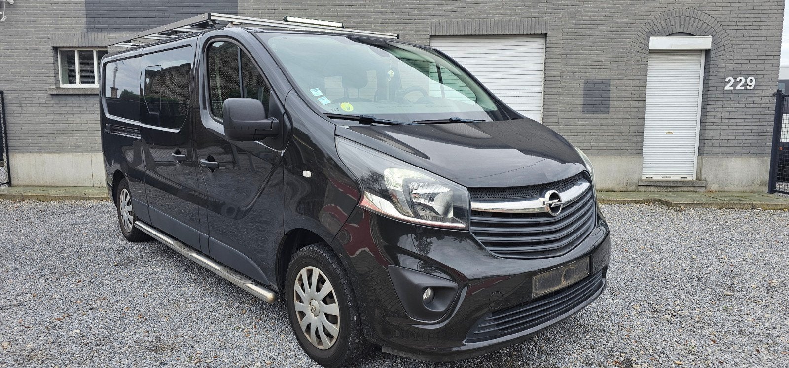 Opel Vivaro BiTurbo  2018 Lange versie  6 plaatsen, Euro 6, Zwart, Sound system, Bedrijf